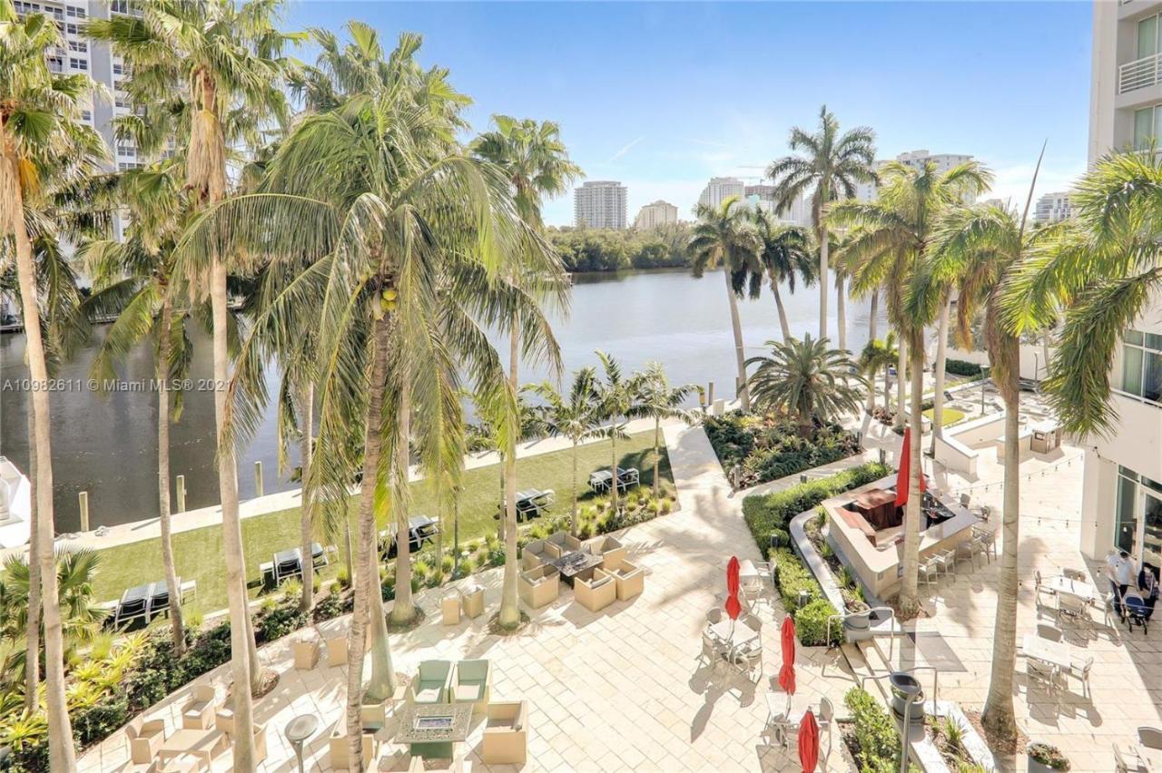 Gallery One - A Doubletree Suites By Hilton Hotel Fort Lauderdale Exterior foto
