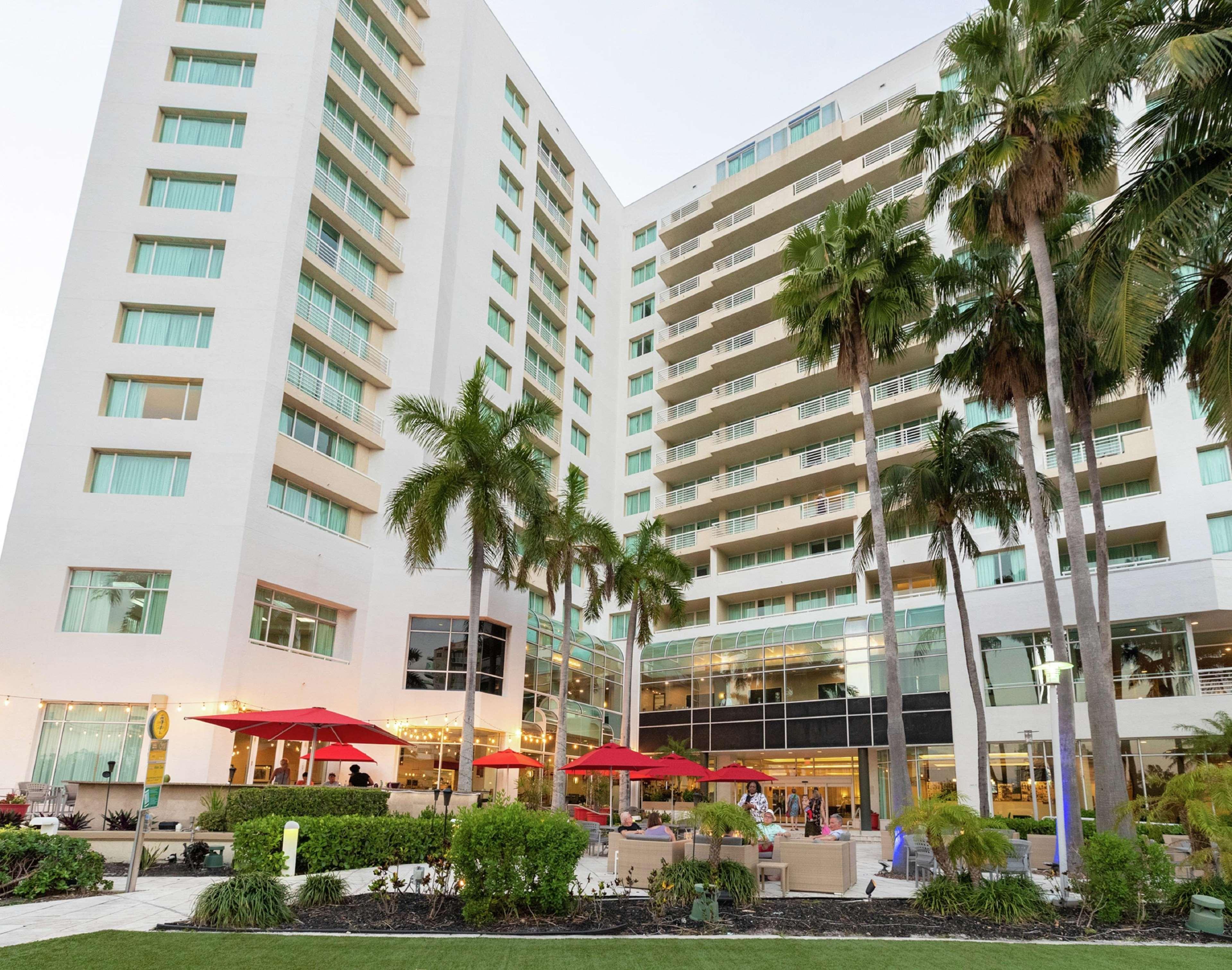 Gallery One - A Doubletree Suites By Hilton Hotel Fort Lauderdale Exterior foto